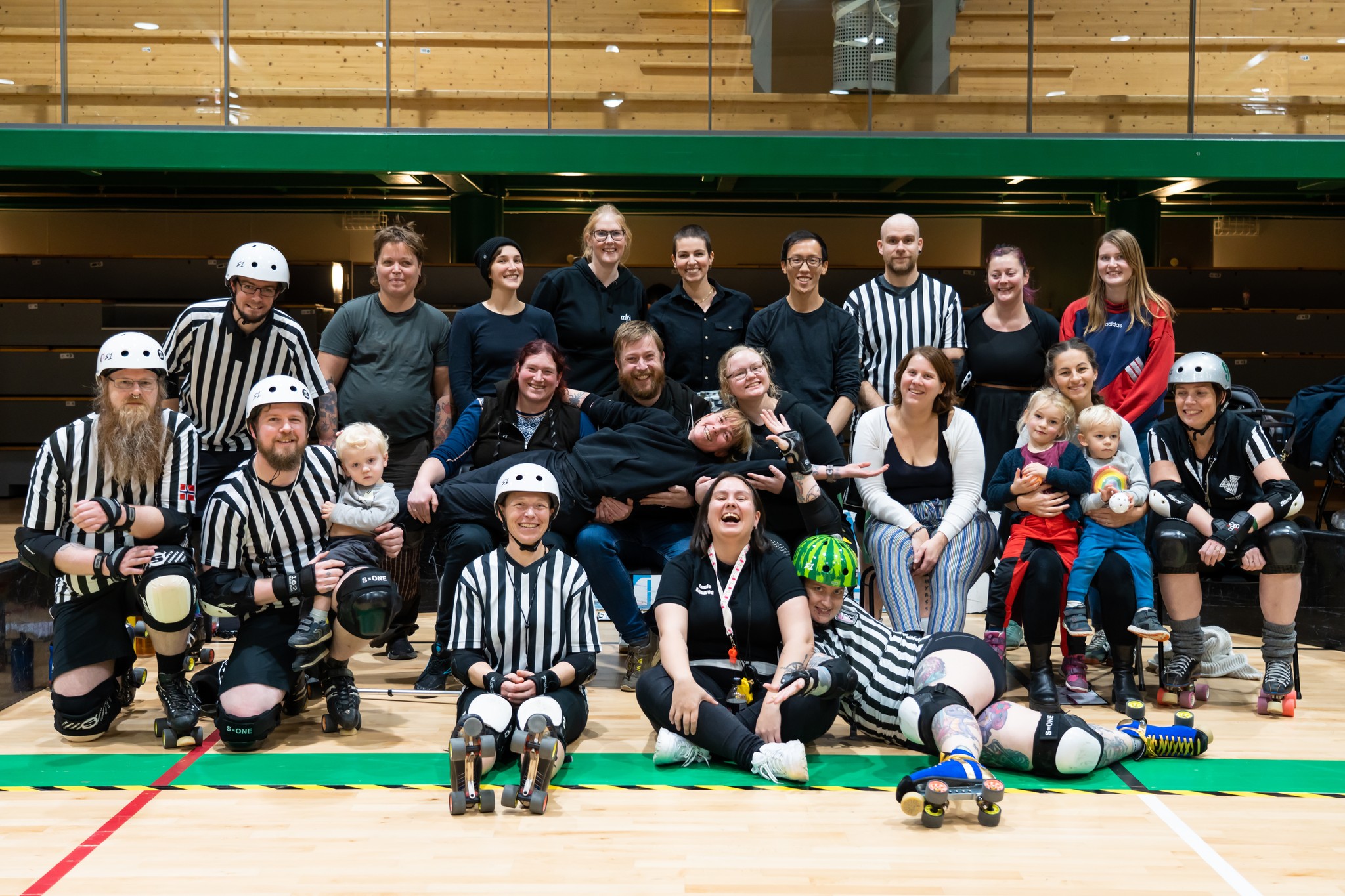Skating officials group